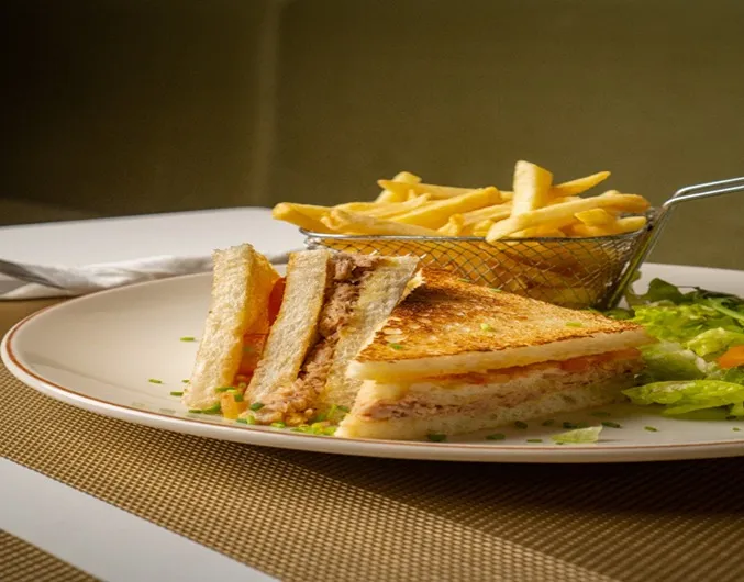 Club Sandwich Thon