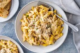 Penne pollo mediteranea