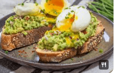 Avocado Toast aux Œufs